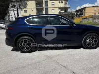 Usata Alfa Romeo Stelvio 179 CV (131 kW) 2017 Bluazzurro SUV