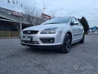 Usata Ford Focus 115 CV (84 kW) 2005 Grigio Berlina