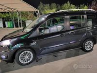 Usata Ford Tourneo Connect 95 CV (69 kW) 2015 Monovolume
