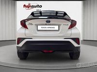 Begagnad Toyota C-HR Active 122 HK (89 kW) 2023 Vit SUV