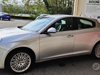 Usata Alfa Romeo Giulietta Distinctive 140 CV (102 kW) 2013 Grigio Utilitaria