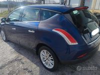 Usata Lancia Delta 120 CV (88 kW) 2010 Blu Utilitaria