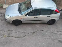 Usata Ford Focus 100 CV (73 kW) 2004 Grigio Berlina