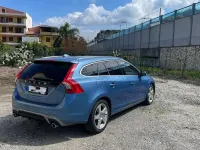 Usata Volvo V60 R-Design Momentum 203 CV (149 kW) 2014 Bluazzurro Station wagon