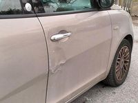 Usata Lancia Ypsilon 60 CV (44 kW) 2012 Grigio Utilitaria