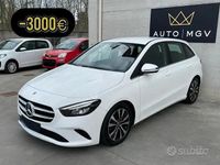 Usata Mercedes B180 116 CV (85 kW) 2022 Bianco Monovolume