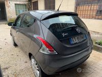 usata Lancia Ypsilon Ypsilon 1.2 69 CV 5 porte GPL Ecochic Silver