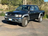 usata Toyota HiLux 2.5 d-4d double cab SR5