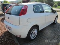Usata Fiat Punto 75 CV (55 kW) 2015 Bianco Utilitaria