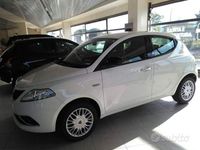 Usata Lancia Ypsilon 69 CV (50 kW) 2018 Bianco Utilitaria