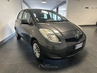 Usata Toyota Yaris 69 CV (50 kW) 2009 Grigio Berlina