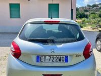 Usata Peugeot 208 82 CV (60 kW) 2014 Grigio Utilitaria