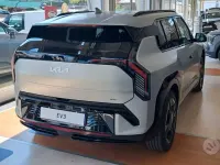 Nuova Kia EV3 GT-Line 50 kW (68 CV) 2026 Beige SUV