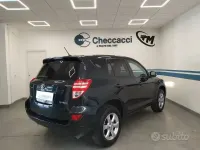 Usata Toyota RAV4 150 CV (110 kW) 2011 Nero SUV