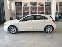 Usata Mercedes A180 109 CV (80 kW) 2016 Bianco Utilitaria