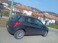 Usata Renault Clio II 75 CV (55 kW) 2005 Nero