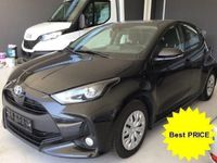 Usata Toyota Yaris Hybrid Active 116 CV (85 kW) 2022 Nero Berlina
