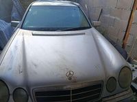 Usata Mercedes E200 Elegance 186 CV (136 kW) 1999 Berlina