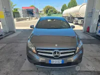 Usata Mercedes A180 Premium 122 CV (89 kW) 2013 Grigio Utilitaria