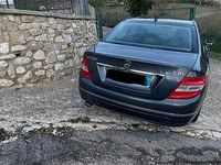 Usata Mercedes C220 170 CV (125 kW) 2010 Grigio Berlina