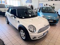 Usata Mini Cooper Cabriolet 122 CV (89 kW) 2010 Beige Cabrio
