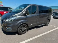 Usata Ford Tourneo Custom 130 CV (95 kW) 2021 Grigio Furgone