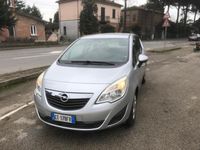 Usata Opel Meriva 100 CV (73 kW) 2014 Argento Monovolume