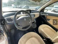 Usata Lancia Ypsilon 69 CV (50 kW) 2004 Argento Utilitaria