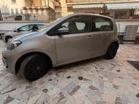 Usata VW up! Move 75 CV (55 kW) 2015 Grigio Utilitaria
