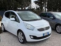 Usata Kia Venga 90 CV (66 kW) 2011 Bianco Utilitaria