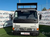 Usata Nissan Cabstar 106 CV (77 kW) 2000 Bianco Pick-up