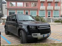 Usata Land Rover Defender SE 200 CV (147 kW) 2023 Nero SUV