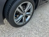 Usata VW T-Roc R-line 116 CV (85 kW) 2019 Nero SUV