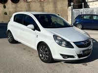 Usata Opel Corsa Edition 75 CV (55 kW) 2011 Bianco Utilitaria