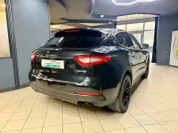 Usata Maserati Levante 275 CV (202 kW) 2016 Nero SUV