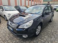Usado Subaru Outback 150 CV (110 kW) 2011 Negro Familiar