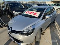 Usata Renault Clio IV 75 CV (55 kW) 2014 Grigio Berlina