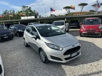 Usata Ford Fiesta 95 CV (69 kW) 2017 Argento Utilitaria