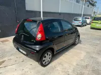 Usata Peugeot 107 Allure 68 CV (50 kW) 2011 Nero Utilitaria