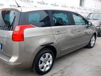 Usata Peugeot 5008 Allure 120 CV (88 kW) 2015 Marrone Monovolume
