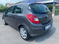 Usata Opel Corsa Cosmo 85 CV (62 kW) 2011 Nero Utilitaria