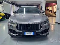 Usata Maserati Levante 275 CV (202 kW) 2017 Grigio SUV