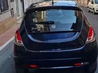 Usata Lancia Ypsilon Gold 95 CV (69 kW) 2017 Blu/azzurro Utilitaria