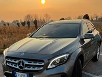 Usata Mercedes GLA200 136 CV (100 kW) 2019 Grigio SUV