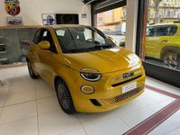 Novo Fiat 500 65 HP (47 kW) 2025 Amarelo Sedan