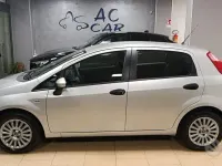 Usata Fiat Punto Young 85 CV (62 kW) 2015 Grigio Utilitaria