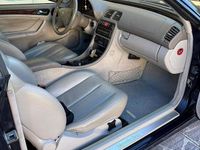 Usata Mercedes CLK320 218 CV (160 kW) 2000 Blu Cabrio