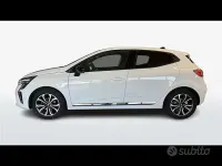 Ny Renault Clio V Techno 101 HK (74 kW) 2025 Vit Sedan