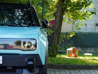 Nuova Renault R4 Komfort 150 CV (110 kW) 2025 Blu/azzurro Berlina