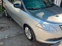 Usata Lancia Ypsilon 85 CV (62 kW) 2011 Grigio Utilitaria